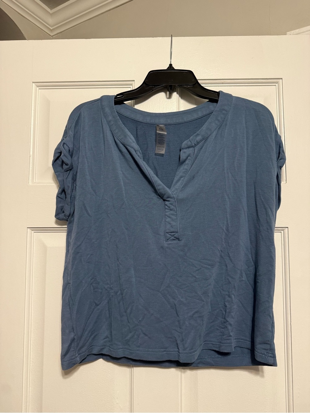 Lou & Grey Dusty Blue Short Sleeve Henley Top. Size XS